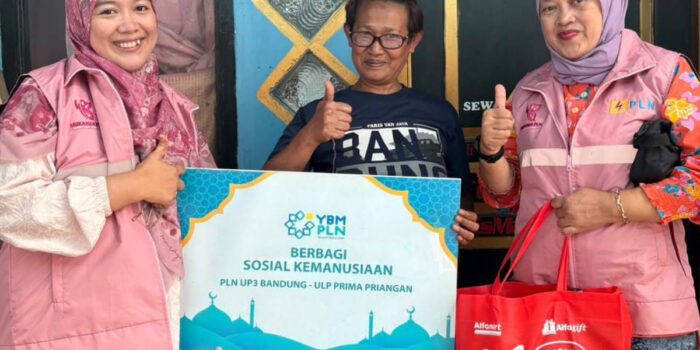 PLN ULP Prima Priangan Hadirkan Terang dan Kepedulian bagi Ibu Atin melalui Light Up The Dream