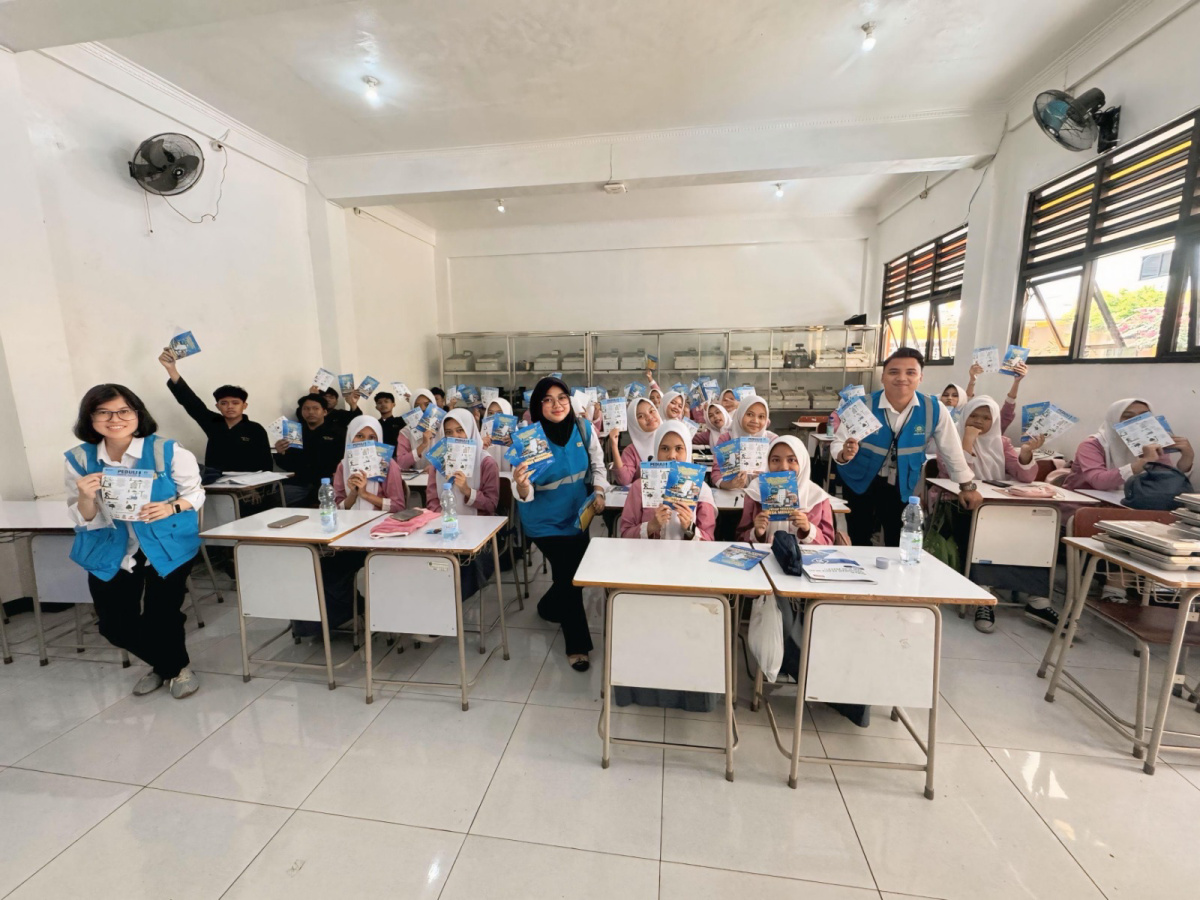 PLN ULP Bandung Selatan Edukasi Bahaya Listrik di SMK 1 Pasundan, YBM PLN Bantu Ringankan Tunggakan SPP Siswa