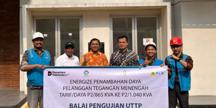 PLN UP3 Bandung Dukung Peningkatan Kapasitas Kelistrikan Balai Pengujian UTTP