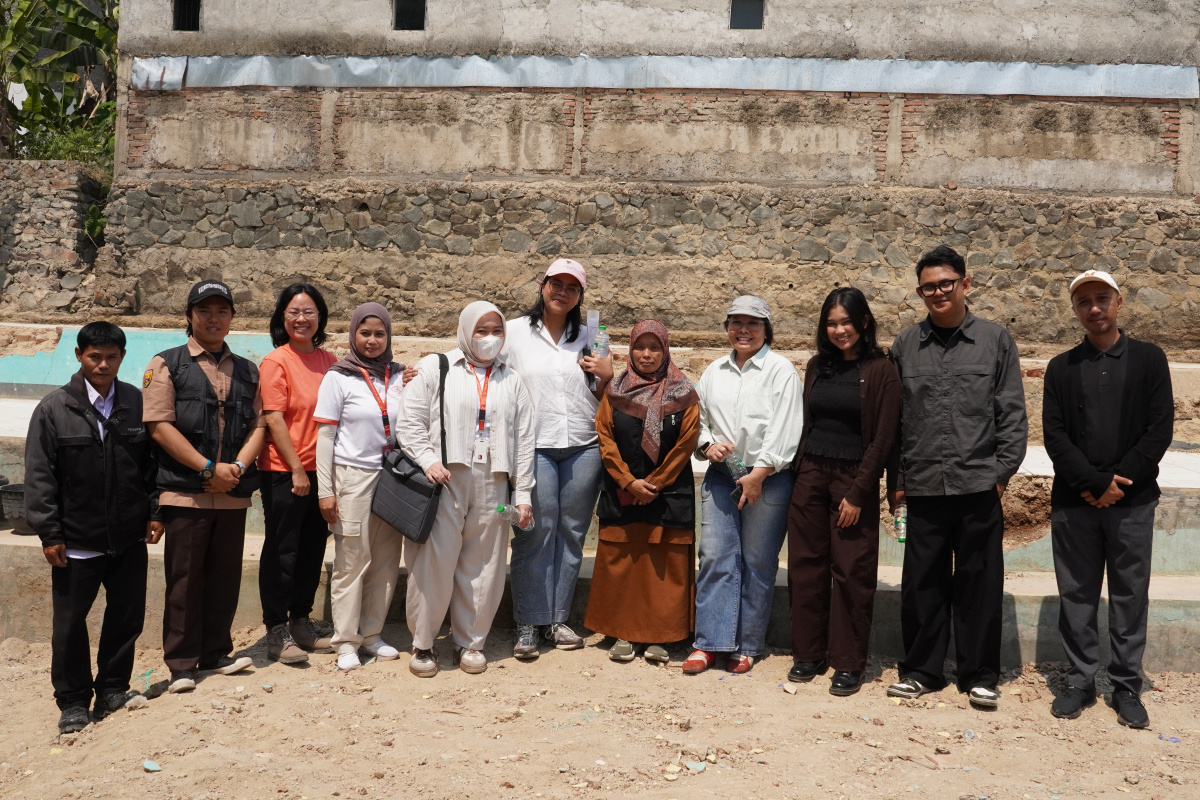 Paradise Indonesia luncurkan Future Maker dengan membangun SLB Budi Mulia di Bandung dan mengolah limbah plastik untuk pendidikan inklusif.