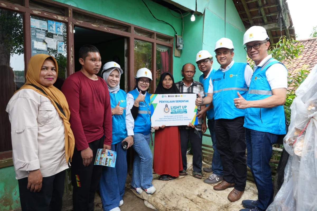 Puluhan Tahun Menumpang, Impian Warga Desa Sadangmekar di Bandung Barat Miliki Listrik Sendiri Akhirnya Terwujud