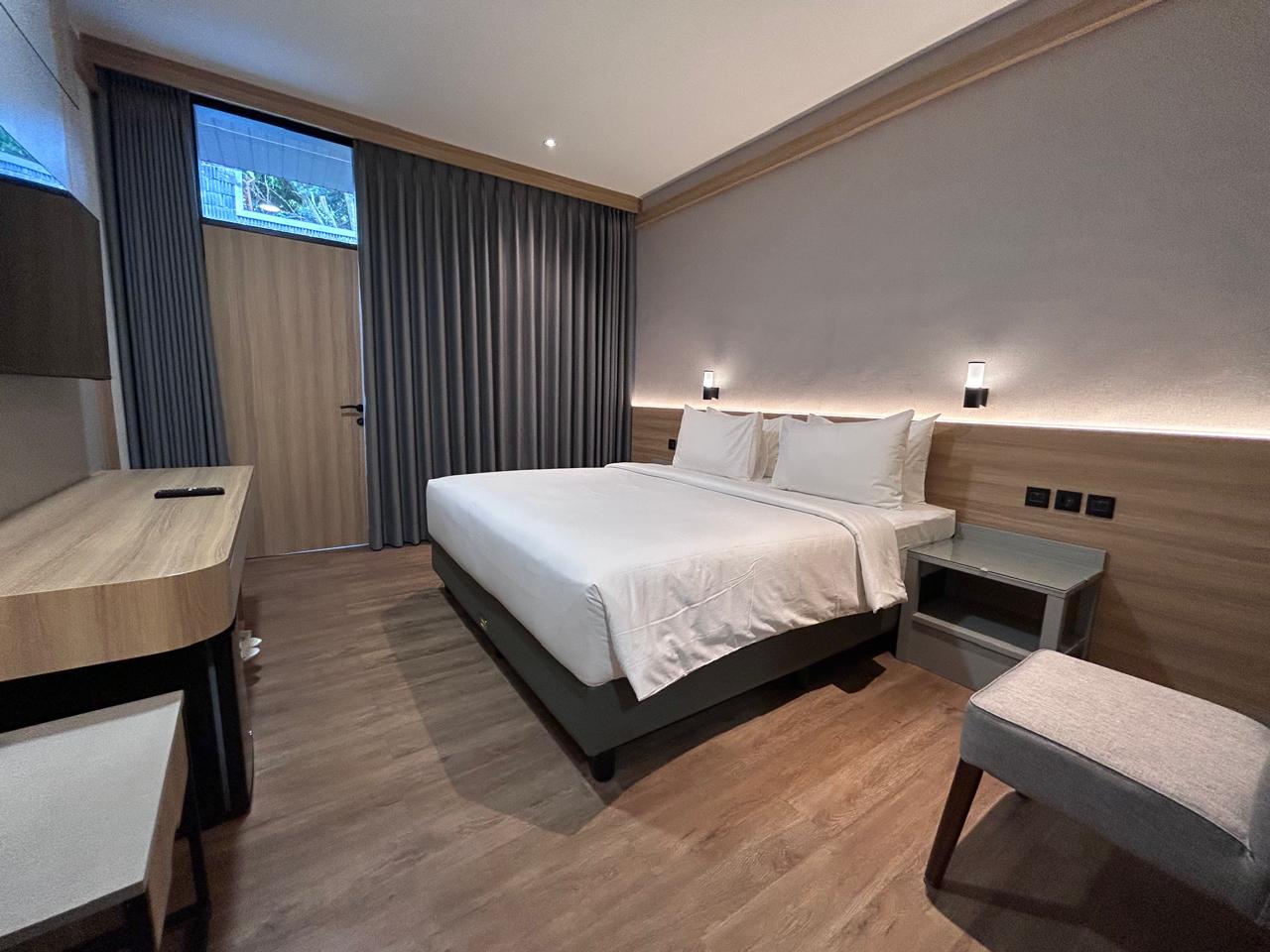 Arbore Boutique Hotel Bandung menawarkan penginapan bernuansa alam ala Bali di Setiabudi, dengan kolam renang, kafe tropis, dan 9 tipe kamar.